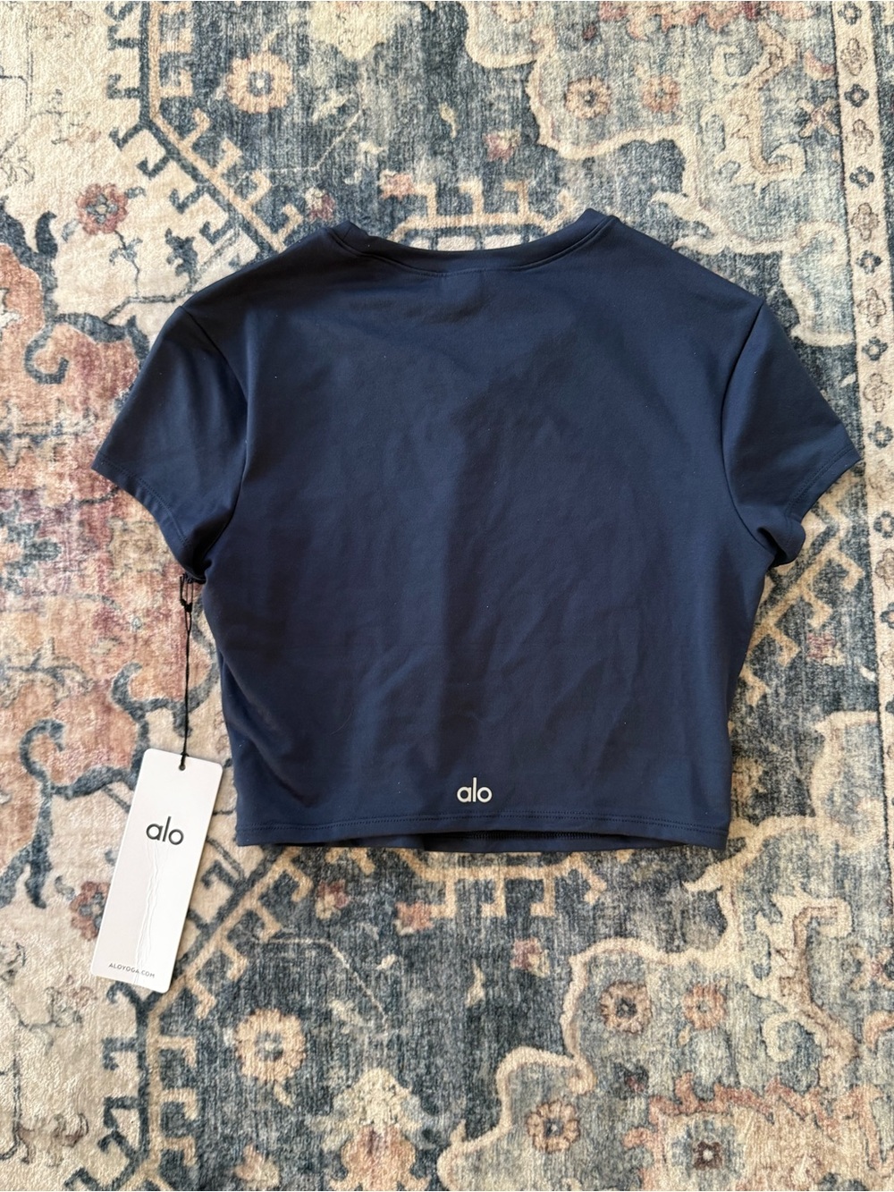 NWT ALO Yoga Alosoft Crop Finesse Top - Navy - Size small - Picture 5 of 8